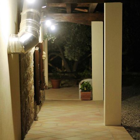 Вілла Agriturismo Pattina Pettineo Екстер'єр фото