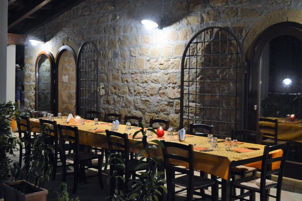 Вілла Agriturismo Pattina Pettineo Екстер'єр фото