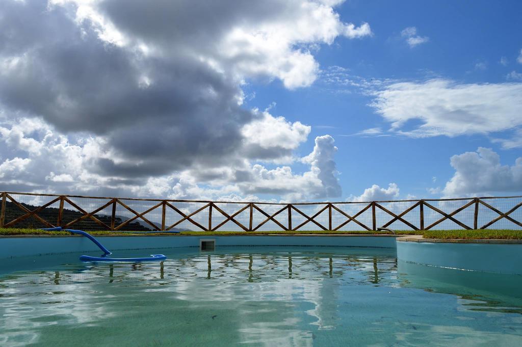 Вілла Agriturismo Pattina Pettineo Екстер'єр фото