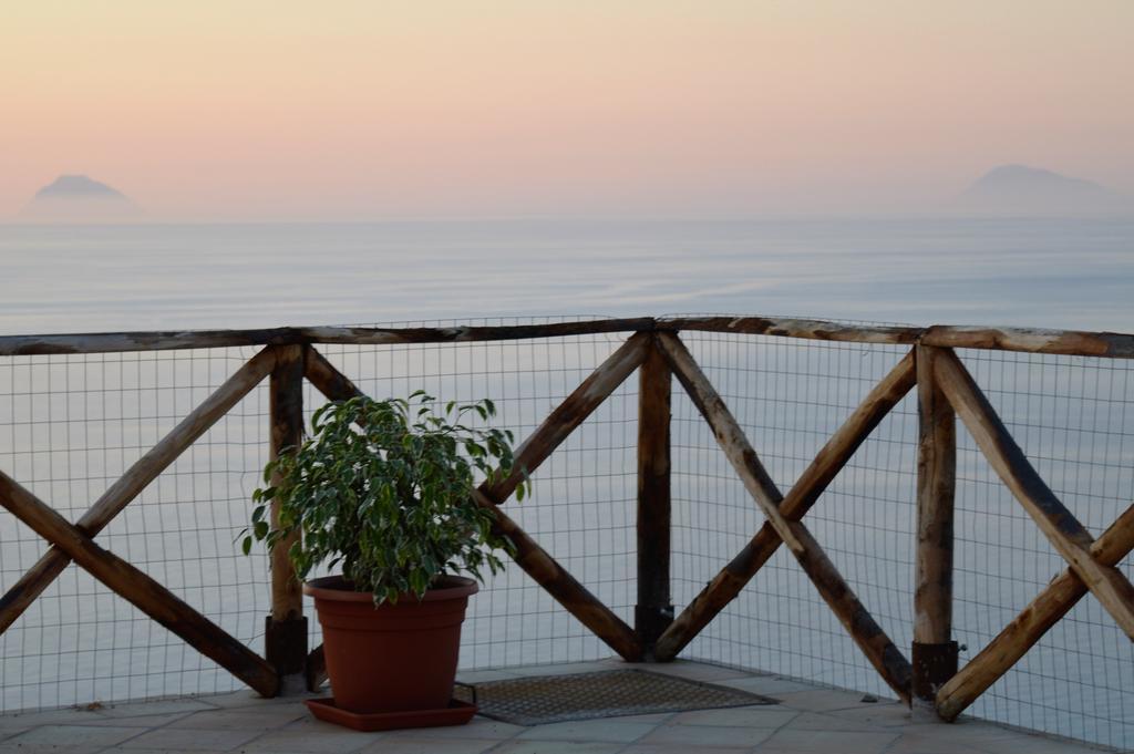 Вілла Agriturismo Pattina Pettineo Екстер'єр фото