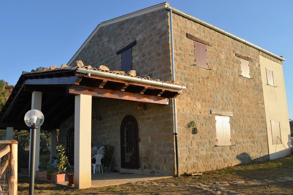 Вілла Agriturismo Pattina Pettineo Екстер'єр фото